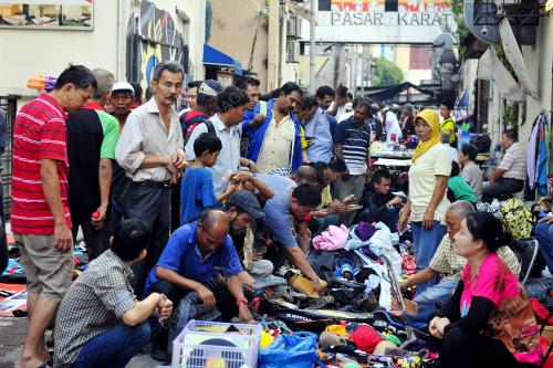 KL01_10072016_PASAR_KARAT