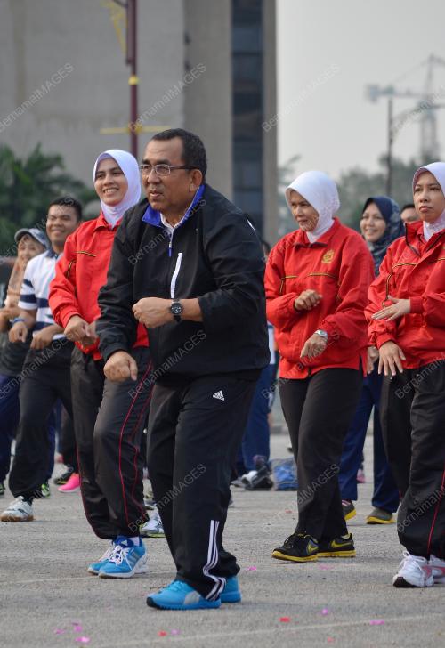 KL01_10102015_HSN_MINDEF