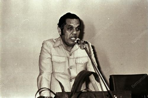 KURSUS KEWARTAWANAN