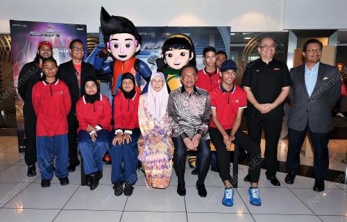 DATUK SERI DR WAN AZIZAH WAN ISMAIL