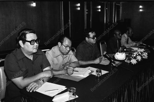 DIALOG BERNAMA