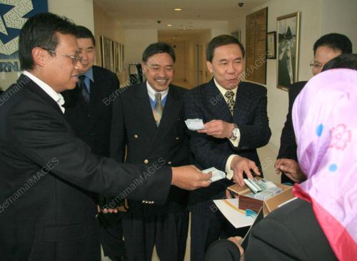 AHMAD SHABERY CHEEK