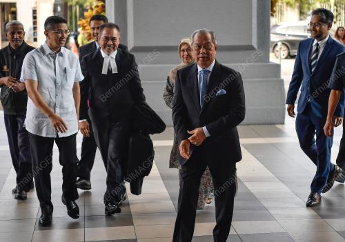 TAN SRI MUHYIDDIN MOHD YASSIN