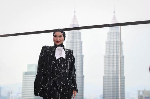 AINA ABDUL