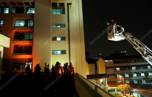 KL01_11102014_LATIHAN