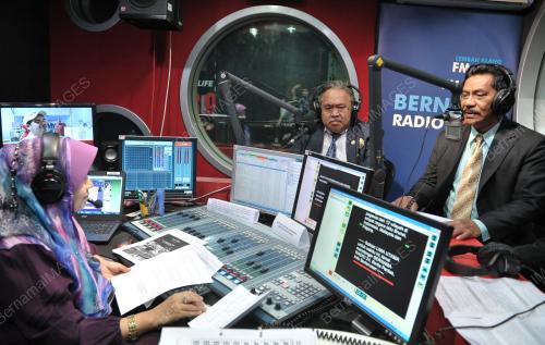 KL01_11122014_RADIO24