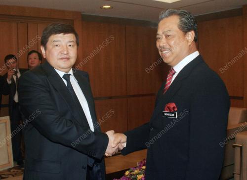 MAHYIDDIN YASSIN