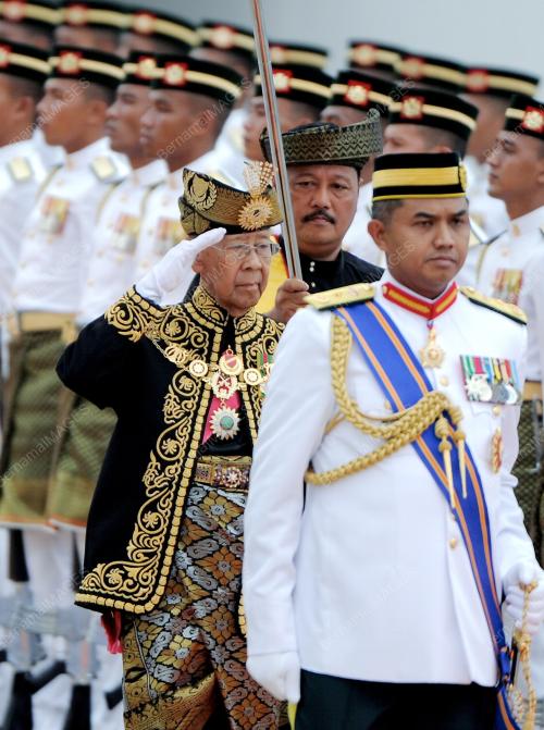 KL01_12032012_AGONG