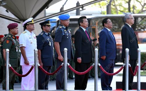 DATUK SERI ISMAIL SABRI YAAKOB