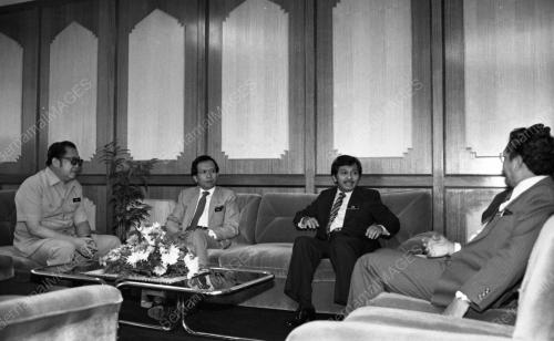 KL01_12082015_ANGKASAPURI