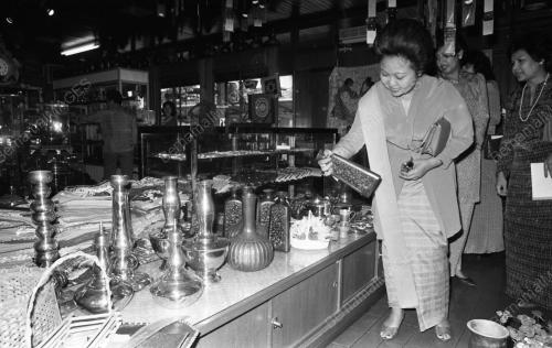 KL01_12082015_IBU_NEGARA