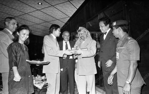 KL01_12082015_JAMUAN_ISTANA