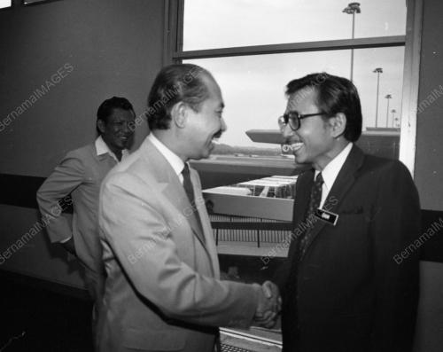 KL01_12082015_TENGKU_RAZALIEGH