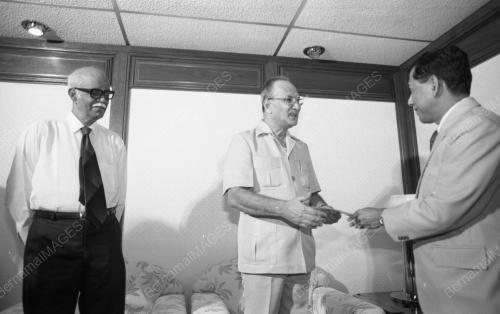 KL01_12082015_TUN_HUSSIEN_ONN