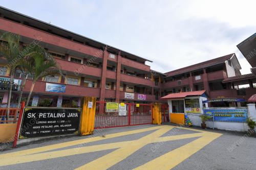 TINJAUAN SEKOLAH TUTUP COVID-19