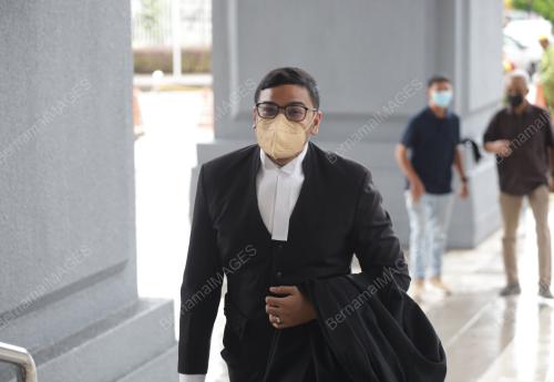 MUHAMMAD FARHAN SHAFEE