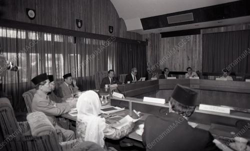 DATUK SERI DR. MAHATHIR MOHAMAD