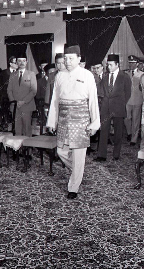 SULTAN AZLAN SHAH