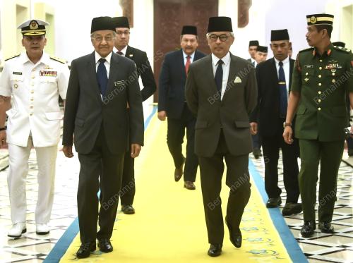 KL01_13022019_AGONG_BN201902120357