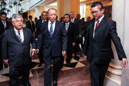 KL01_13032017_AICHR