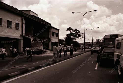 KEMALANGAN DI JALAN TUN SAMBATHAN