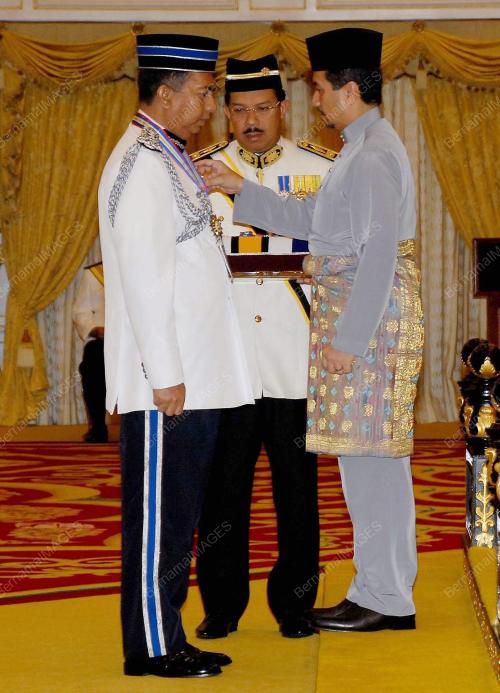 TUANKU MIZAN ZAINAL ABIDIN