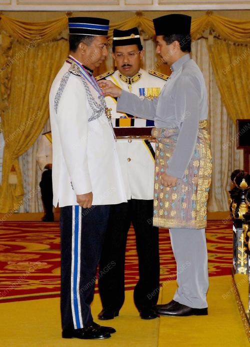 TUANKU MIZAN ZAINAL ABIDIN