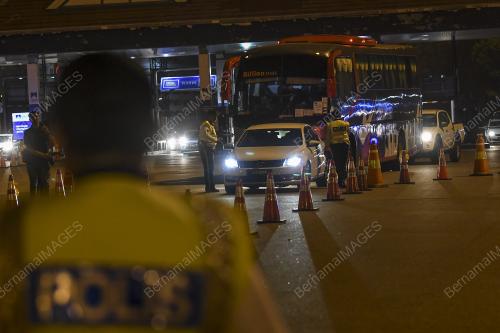 KL01_13062018_PLAZA_TOL_DUTA
