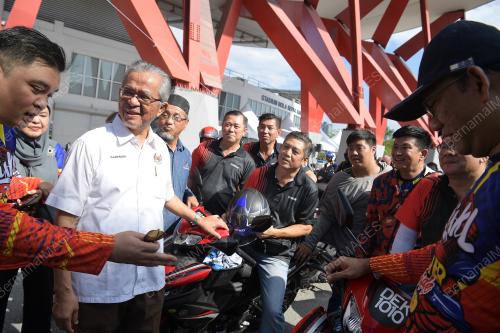 DATUK KAMARUDIN JAFFAR