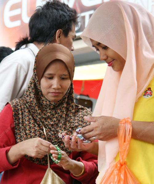 PERSIAPAN HARI RAYA