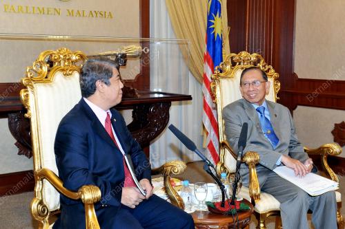 KL01_13122012_PARLIMEN
