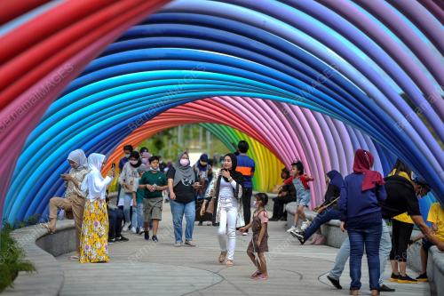 JAMBATAN PELANGI ELMINA