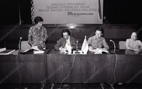 MAJLIS BAHASA INDONESIA-MALAYSIA