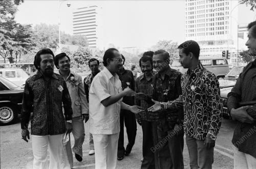 TENGKU TAN SRI RAZALEIGH HAMZAH