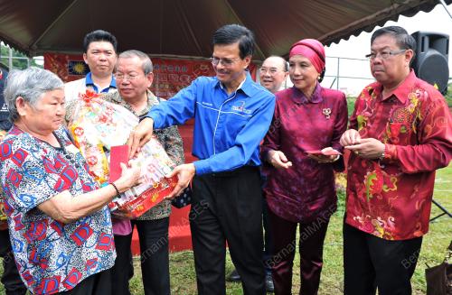 KL01_15012012_SUMBANGAN