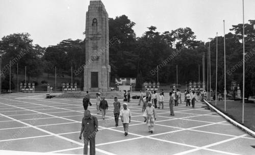 KL01_15012015_LAWAT_TUGU