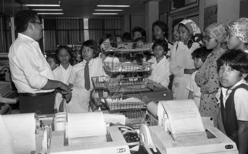 KL01_15012015_MURID_TERENGGANU_LAWATAN_BERNAMA