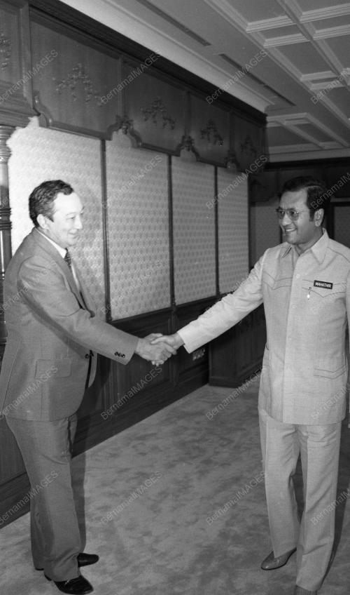 KL01_15012015_PM_PHILIP_HABIB