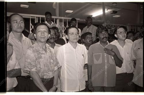 KL01_150490_OPPOSITIONLEADERS