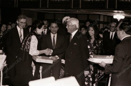 SULTAN AZLAN MUHIBBUDDIN SHAH