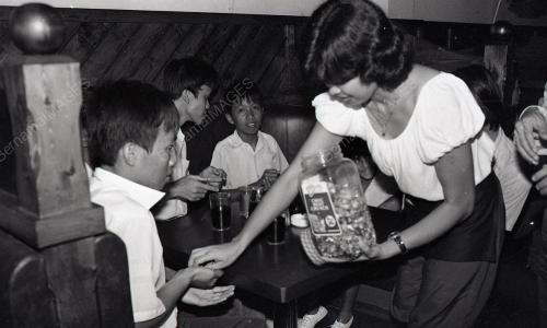 OASIS CLUB