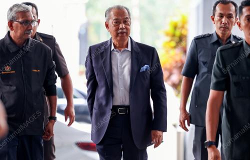 TAN SRI MUHYIDDIN YASSIN