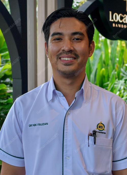 DR NIK FAUZAN NIK FAIZUL
