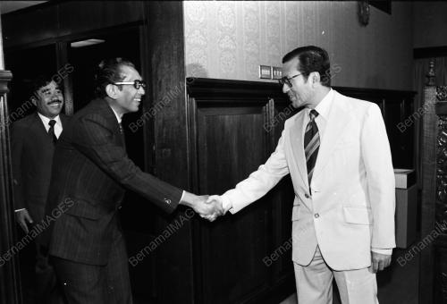 DATUK SERI DR. MAHATHIR BIN MOHAMAD