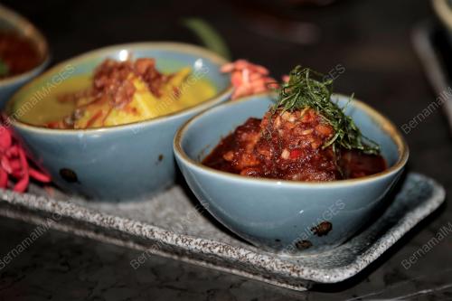 AYAM SAMBAL TUMIS TUHAU