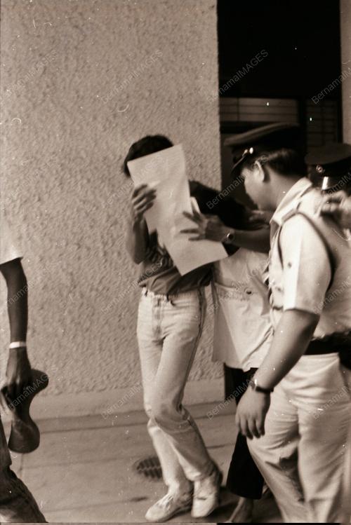 IBU BUDAK LELAKI MALANG