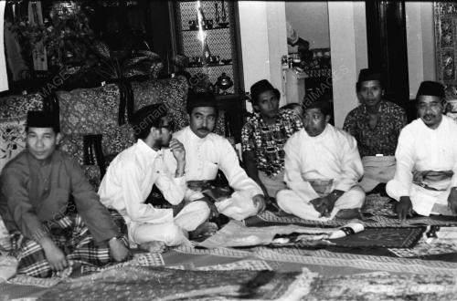 BERBUKA