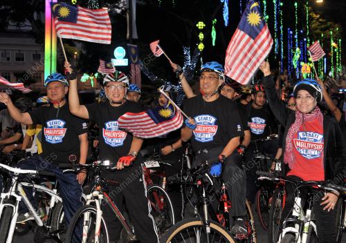 KL01_16082015_KAYUHAN