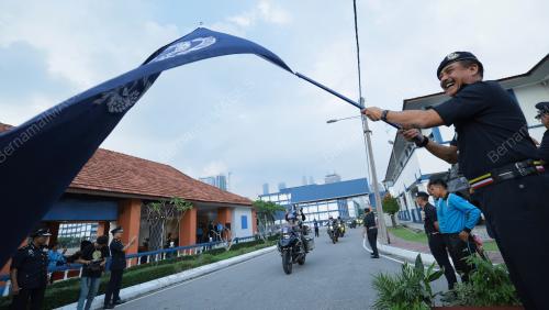 TAN SRI RAZARUDIN HUSAIN