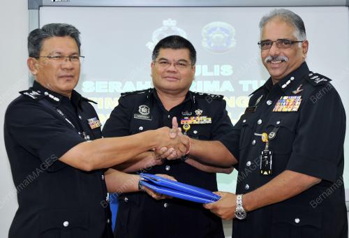 KL01_16112012_POLIS